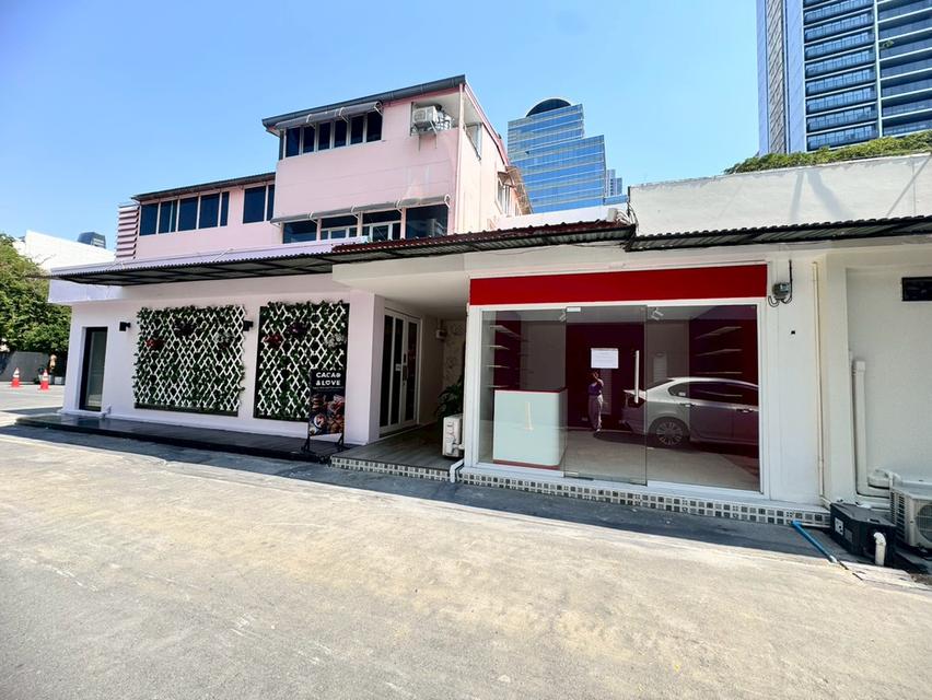 ให้เช่าพื้นที่ร้านค้า ทองหล่อ13 เข้าซอยเพียง 100 เมตร ทำเลดี เหมาะทำธุรกิจ (N.1985) 1