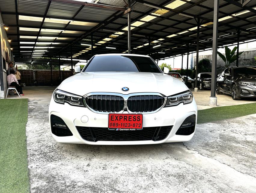 ฺBMW 330e Plug-in Hybrid M Sport จดทะเบียนปี2021 ไมล์น้อย รูปย่อยที่ 3