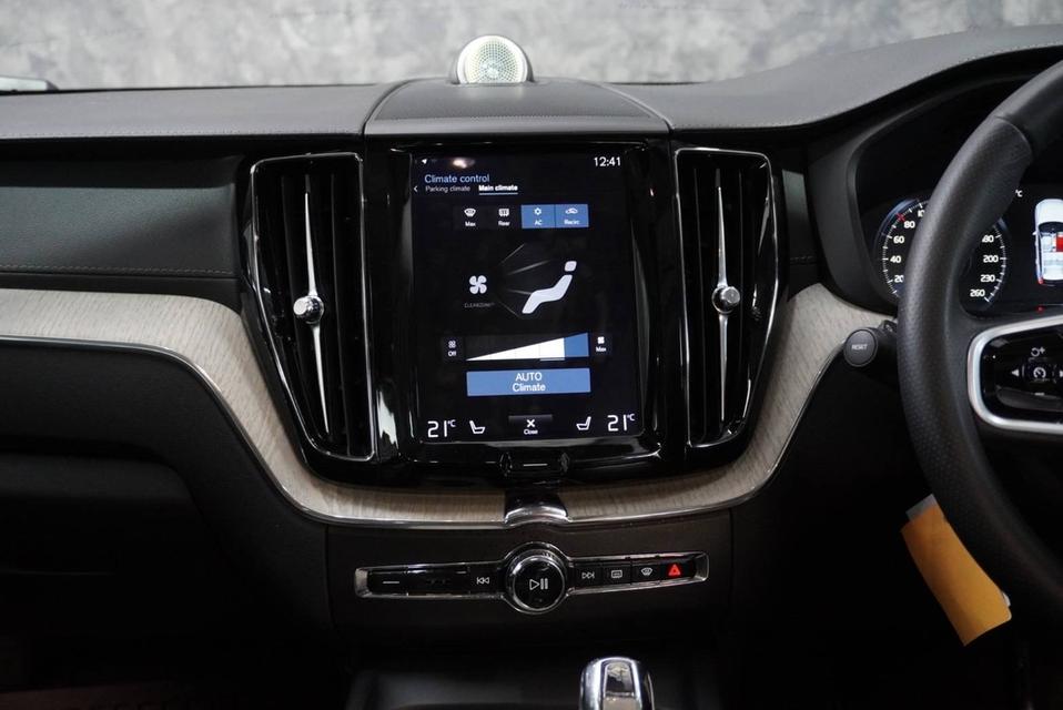 รหัสรถ JRS5889 Volvo XC60 T8 Inscription AWD ปี 2019 7