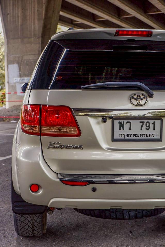 Toyota Fortuner 3.0V เกียร์ Auto 4WD สีบรอนซ์ทอง ปี 2005 8