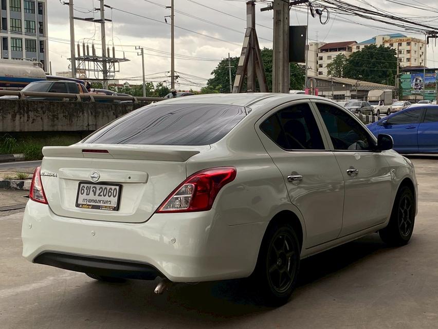 Nissan  6