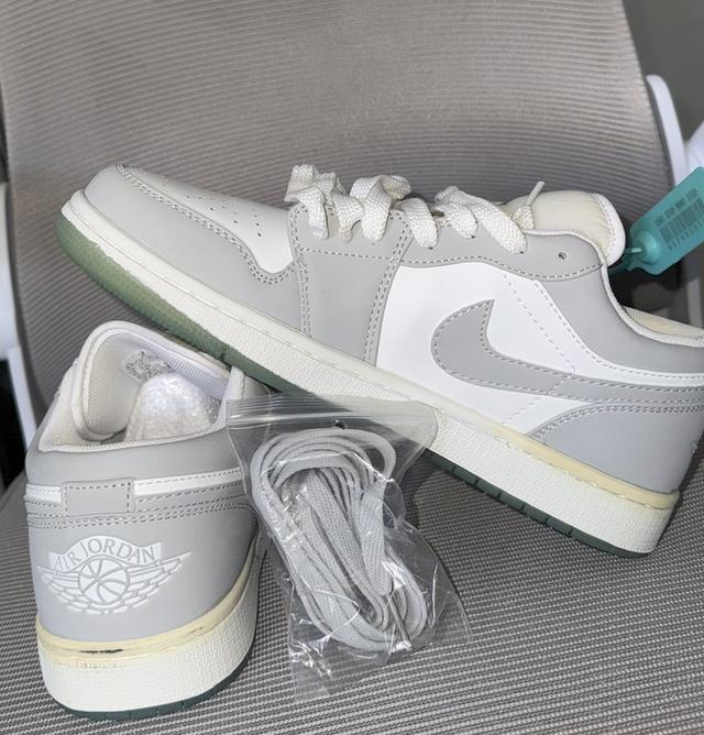 DC0774-105 AIR JORDAN 1 LOW 3