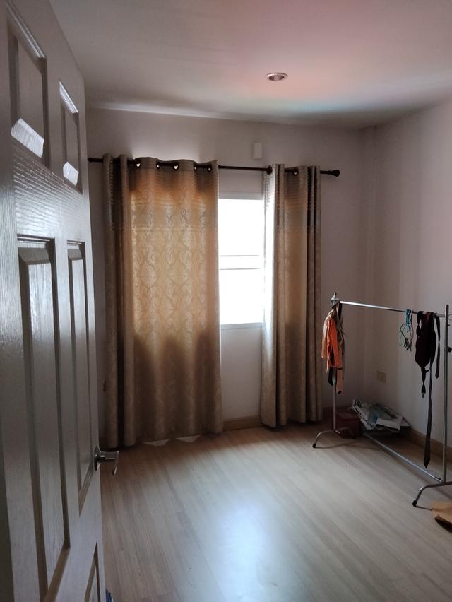บ้านทาวน์โฮม 2ชั้น 3นอน 3 น้ำ 2 จอดรถ 3