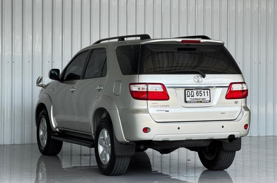 Toyota Fortuner 3.0V 4WD ดีเซล เกียร์ออโต้  ปี2010 6