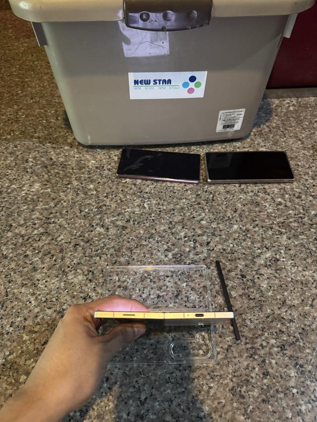 ขายๆๆๆถูกSamsungFold6สีใหม่หายากSilver Shadow 512กิ๊กแถมปากกาให้ด้วยคับสูนTrueสภาพสวยการใช้งานดีเยี่ยมทุกๆฟังชั่นเครื่องรีสโตได้ตลอดไม่มีติดแอคเค้าใดๆ รูปที่ 4