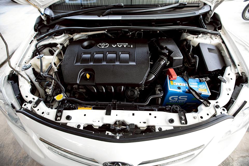 Toyota Altis 1.8E ปี 2011 เกียร์ออโต้ สีขาว สวยสภาพดี มือเดียวป้ายแดง 12