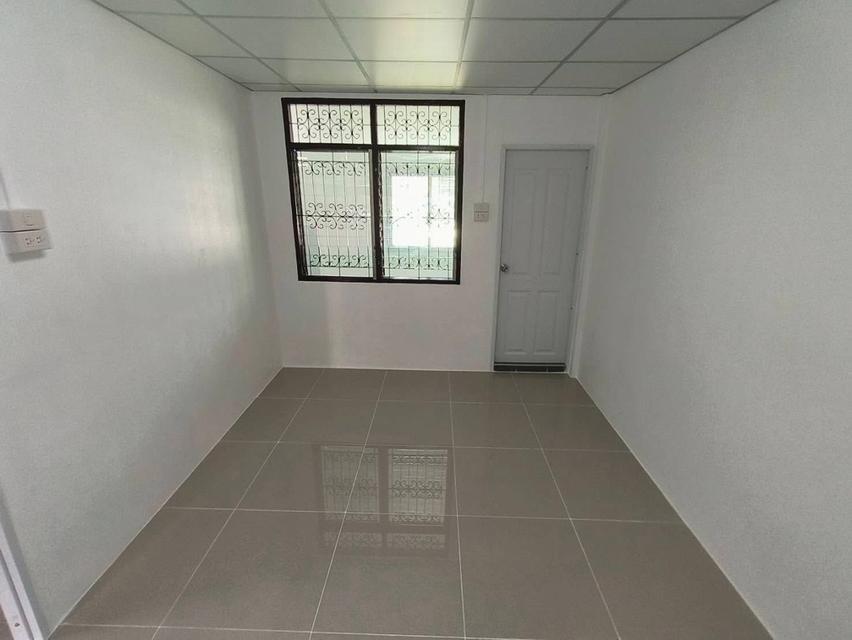 ให้เช่า ทาวน์โฮม รีโนเวทใหม่สะพานควาย สุทธิสาร อินทามาระ 200 ตรม. 23 ตร.วา 2ห้องนอน ใกล้BTSสะพานควาย เหมาะเป็นออฟิตหรืออ