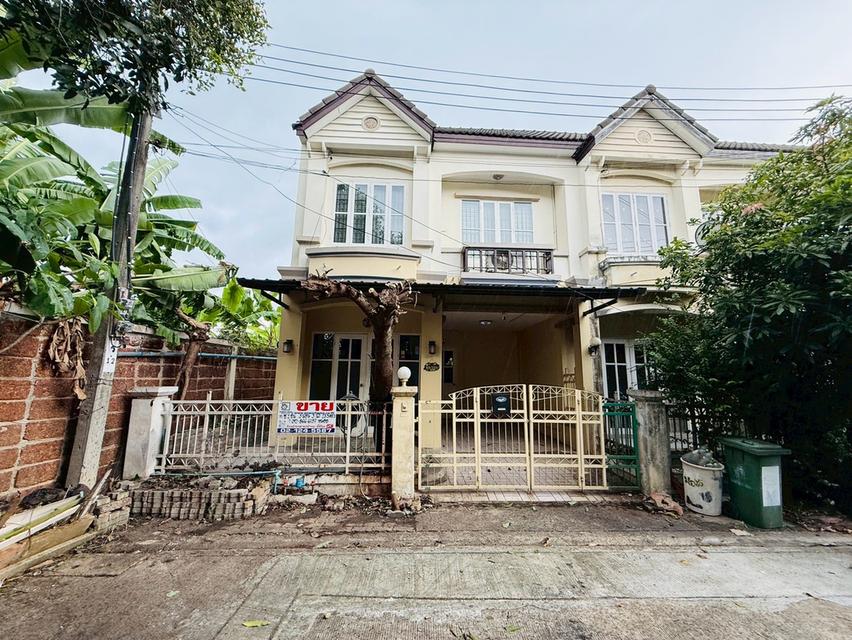 หมู่บ้านบุศรินทร์ ประชาอุทิศ 129 ถนนประชาอุทิศ ต.บางครุ อ.พระประแดง จ.สมุทรปราการ