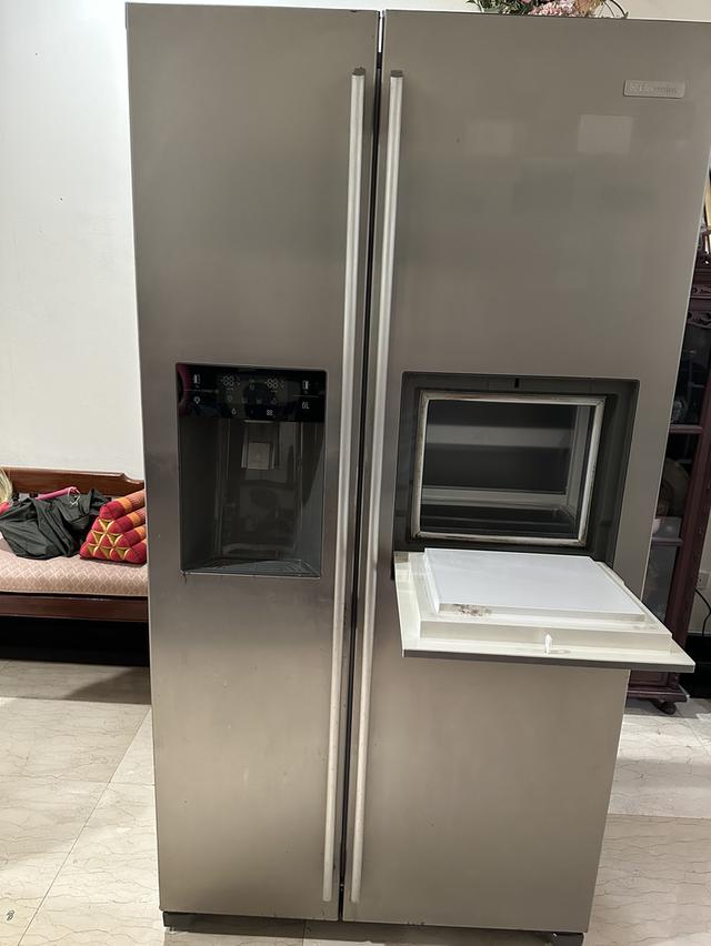 ตู้เย็น Electrolux รุ่น ESE5687SB-TH มือสอง รูปที่ 2