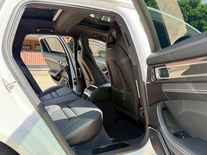 PORSCHE PANAMERA 2.9 4E-HYBRID SPORT TURISMO 2022สีเดิมๆทั้งคัน ไม่เคยชน 11