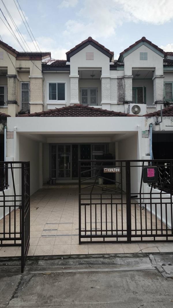 ขายทาวน์เฮ้าส์ 2 ชั้น ฟรีโอน หมู่บ้าน สิรีนเฮ้าส์ วัชรพล รีโนเวทใหม่ พร้อมอยู่ ใกล้ทางด่วนรามอินทรา โทร 086-3744534 1