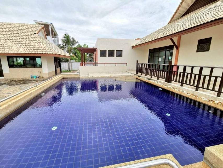 Two-story detached house for sale in Mountain View International Village, Bangsaen. Convenient location, near Burapha University Hospital. 15
