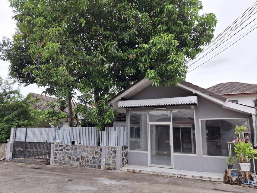 ให้เช้าบ้านเดี่ยวชั้นเดี่ยว  ริมบึงธานี 1