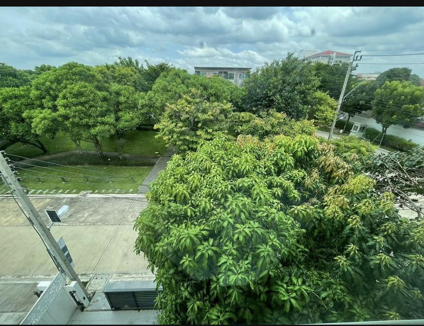 🏡 บ้านหรูหน้าสวน พร้อมอยู่ บิวท์อินทั้งหลัง ทำเลศักยภาพ 📍โครงการ คาซ่า แกรนด์ สุขาภิบาล 5 ติดถนนใหญ่ ระหว่างซอยสายไหม 79 และ 81 บ้านเดี่ยว 3 ชั้น 12