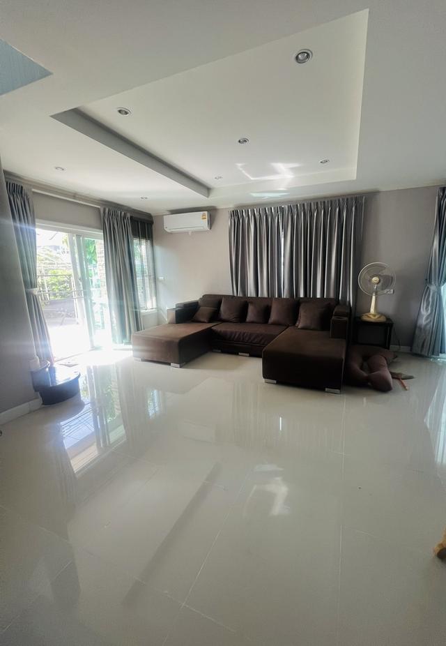 ขายบ้านเดี่ยวหลังใหญ่ 14