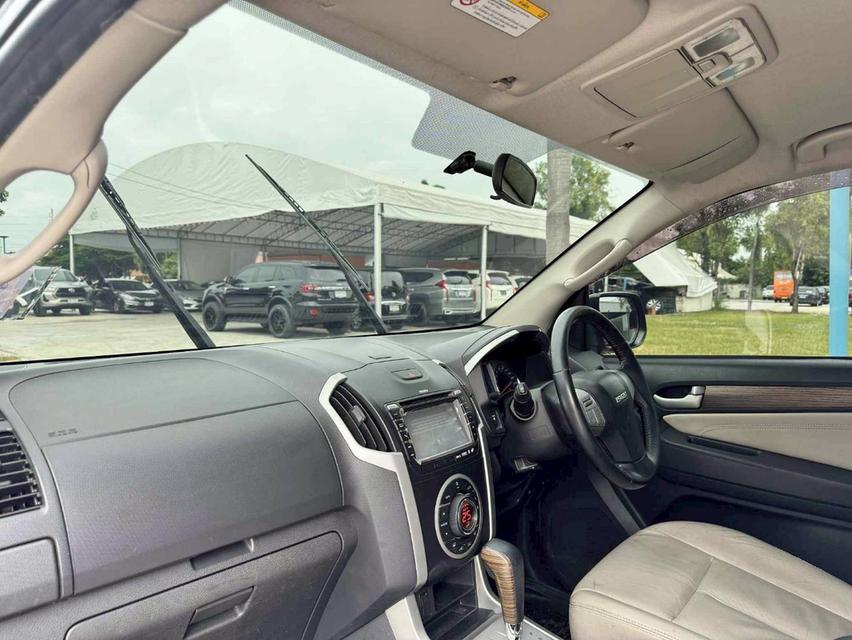 ขาย Isuzu MU-X 3.0DVD ปี15 9