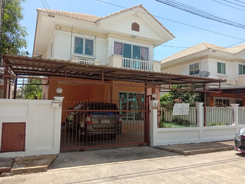 บ้านเดี่ยว 2 ชั้นหมู่บ้านโดมทอง 2