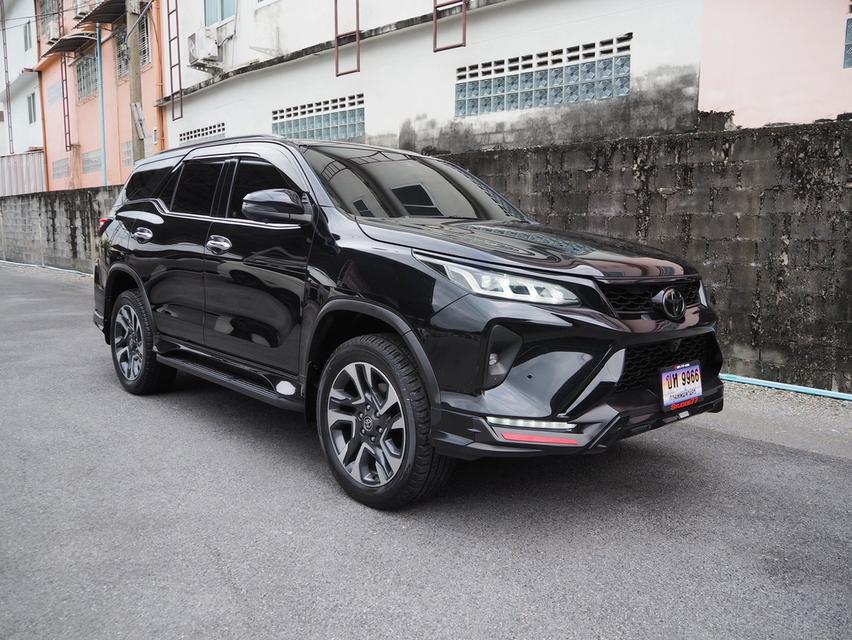 TOYOTA FORTUNER 2.8 LEGENDER BLACK TOP 4WD ปี 2022