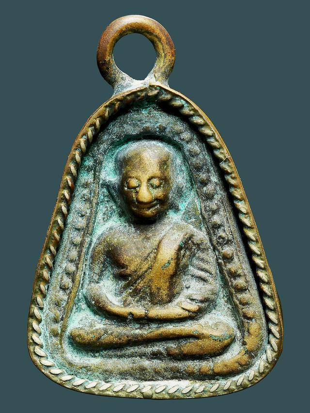 เหรียญจอบใหญ่ หลวงพ่อเงิน วัดบางคลา...เก่าๆ