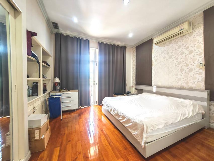 ขายคฤหาสน์หรูสไตล์ยุโรป | หมู่บ้านลดาวัลย์ ประชาชื่น • ที่ดิน 244 ตารางวา | แปลงมุม 12