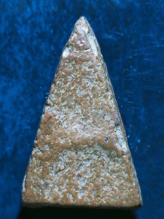 นางพญาพิมพ์เข่าตรงวัดใหญ่ รูปที่ 2