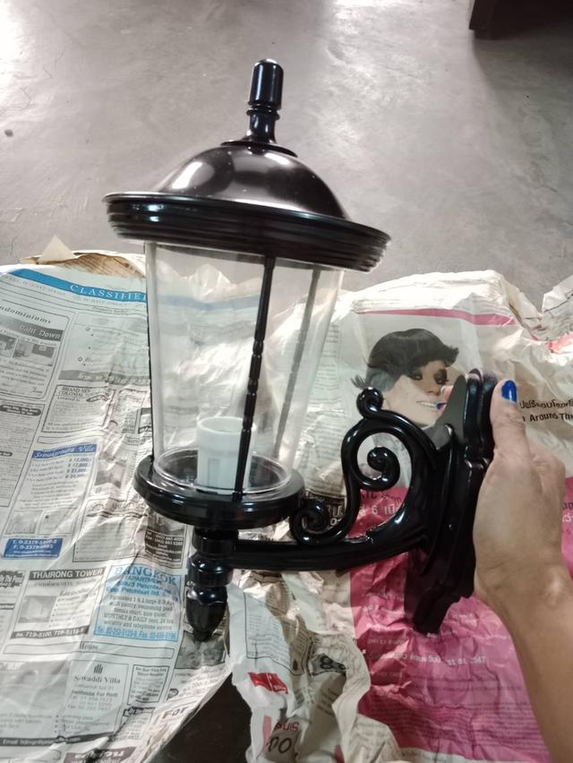 โคมไฟเก่าเก็บโละสต็อก