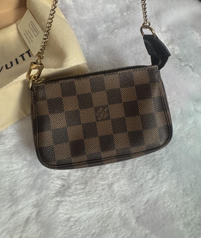 Lv Pochette mini 3