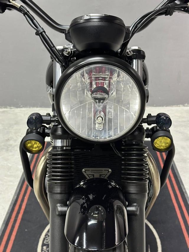 Triumph Street Twin 900 abs ปี 2019 ออกรถ 0 บาท ของจริง  15