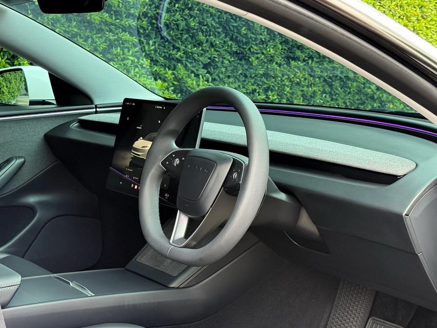 2024 TESLA MODEL 3 รถมือเดียวออกป้ายแดง สภาพป้ายแดง รถวิ่งน้อย เข้าศูนย์ตลอด รถไม่เคยมีอุบัติเหตุครับ รูปที่ 11