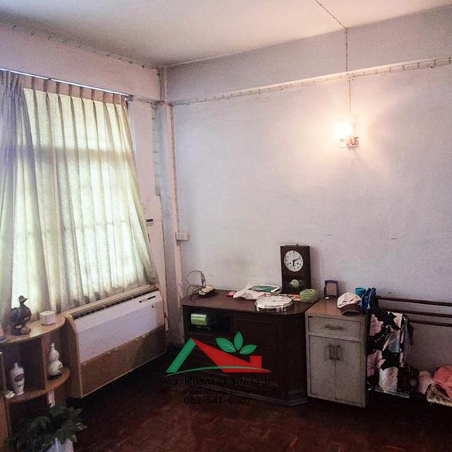 ขายถูก อาคารพาณิชย์4.5ชั้น 14ตรว. ติดถนนนเรศ บางรัก ทำเลดี 7