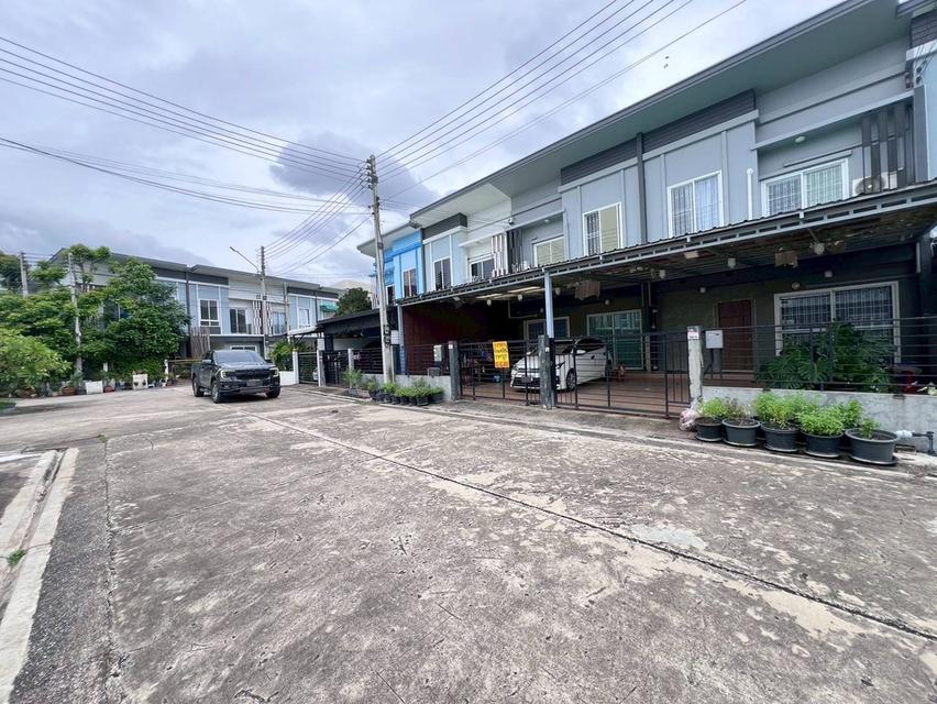 ขายบ้าน 2 ชั้น หมู่บ้านเพอร์เฟคโซน ใกล้ทางด่วนบางพูน