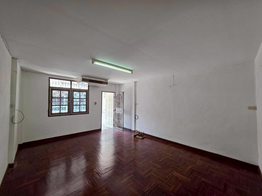 ขาย/เช่า ทาวน์เฮ้าส์ ใกล้ BTSบางจาก 2.5km สุขุมวิท93 แยกพึ่งมี 50 7