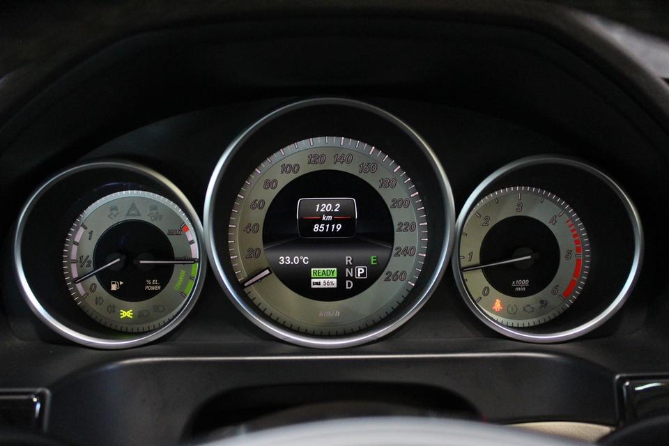 รหัสรถ JRS1456 Benz E300 Estate AMG 2015 มือเดียว 9