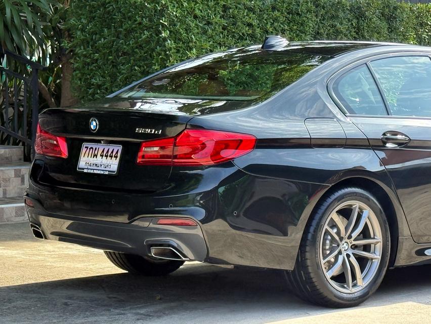 2020 BMW 520D MSPORT รถมือเดียวออกป้ายแดง รถวิ่งน้อย เข้าศูนย์ตรงระยะ รถไม่มีอุบัติเหตุครับ รูปที่ 9