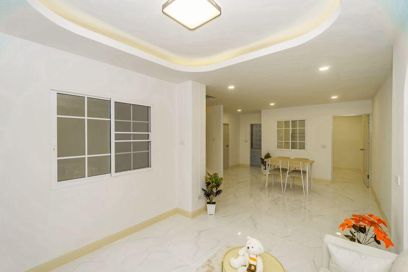 ขาย ทาวน์เฮ้าส์รีโนเวทใหม่เอี่ยม หมู่บ้านบัวทอง 4  4