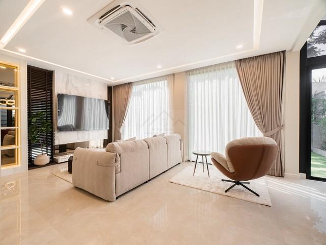 ให้เช่าบ้านแฝด 3 ชั้น 57 ตร.ว. บ้านกลางเมือง ดิ อิดิชั่น ศรีนครินทร์-สวนหลวง บ้านใหม่เพิ่งตกแต่ง 3