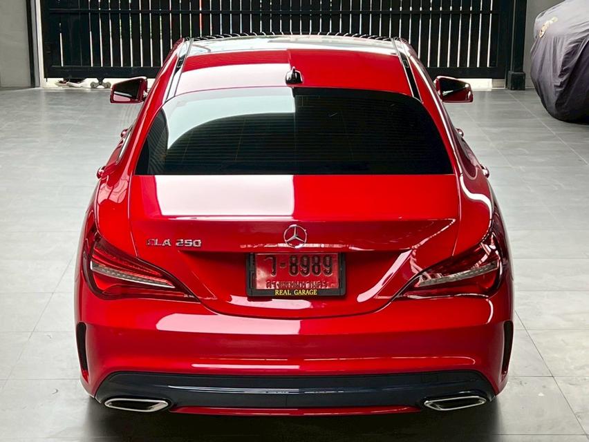 Mercedes-Benz CLA250 2.0 AMG Dynamic Coupe 12