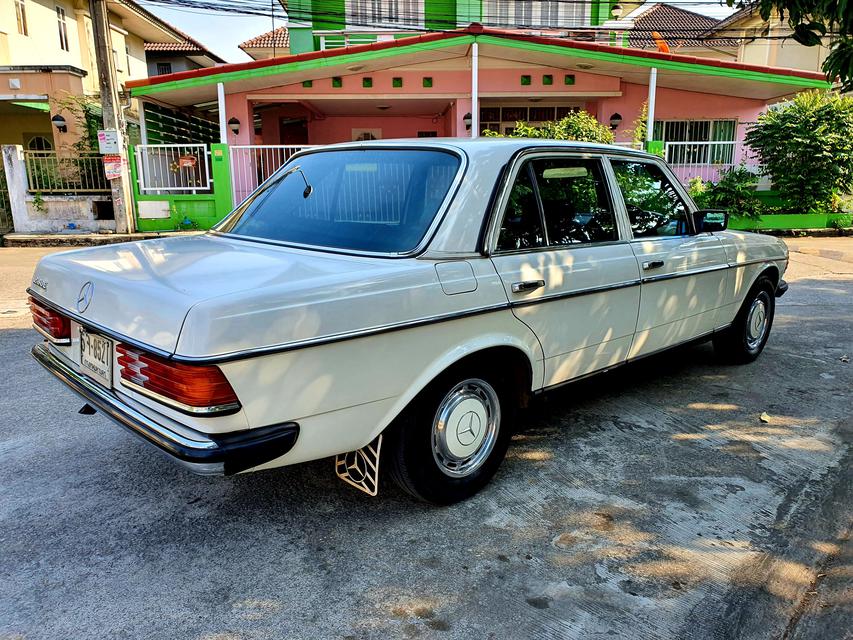 ขายแล้วครับ Mercedes-Benz W123 230E