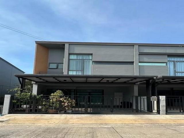 PB5755 ให้เช่าทาวน์เฮ้าส์ โครงการ เวิร์ฟ พระราม 9 ตกแต่งสวยสไตล์ Modern Loft พร้อมอยู่ บนที่สุดของทำเลถนนกรุงเทพกรีฑาตัดใหม่