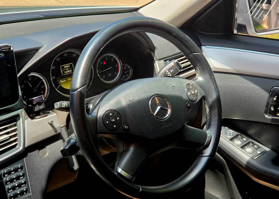 BENZ E220 cdi (W212) ปี2012 นำเข้า cbu เข้าใหม่เครื่องดีเซลหายาก ทนทาน สภาพสวยจัด รถมือเดียวป้ายแดง ออกห้างเกือบ 4 ล้าน รูปที่ 16