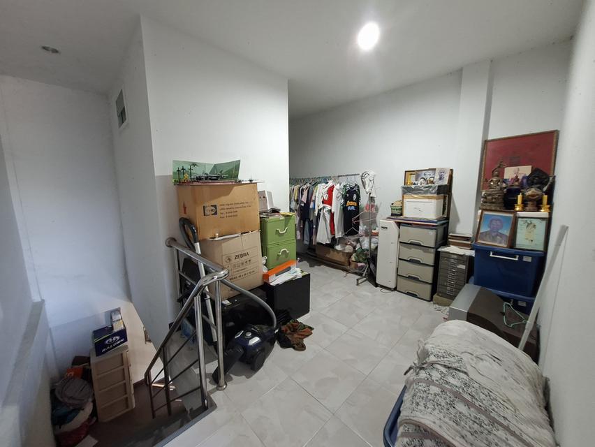 บ้านทาวน์โฮม 2 ชั้น 2 ห้องนอน 2 ห้องน้ำ 13