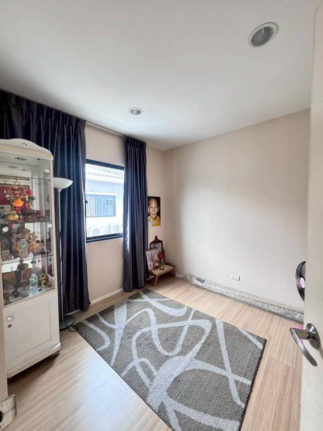 ขายทาวน์โฮม 3 ชั้น บ้านกลางเมือง–รัตนาธิเบศร์ พร้อมเข้าอยู่ ราคาดีสุดในโครงการ ทำเลดี ใกล้ MRT แยกนนทบุรี เพียง 1 กม. 6