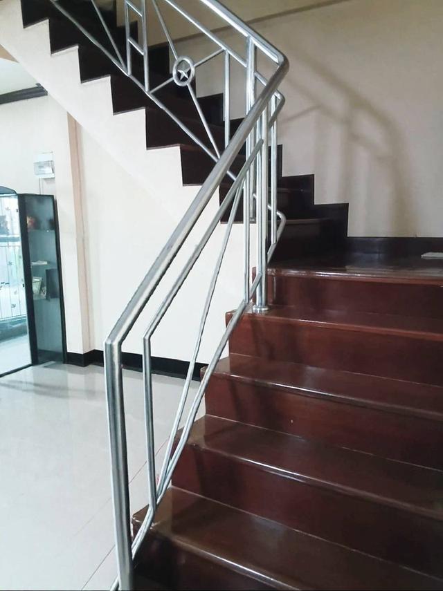 ขายด่วน ทาวน์เฮ้าส์ 2 ชั้น พร้อมอยู่ โครงการ: ม.รุ่งกิจ วิลล่า11 ร่มเกล้า ราคาพิเศษ 5