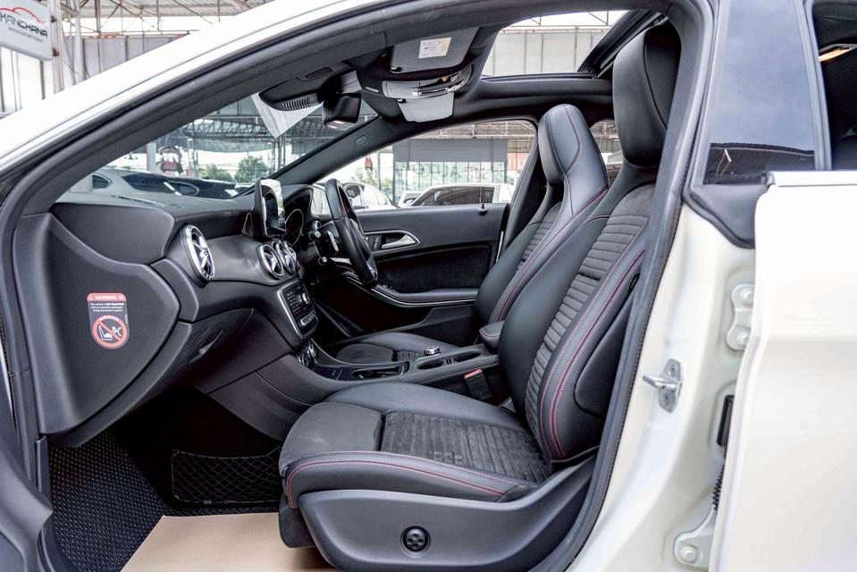 รหัสรถ NP4848 BENZ CLA250 AMG FACELIFT ปีรถ : 2018 14