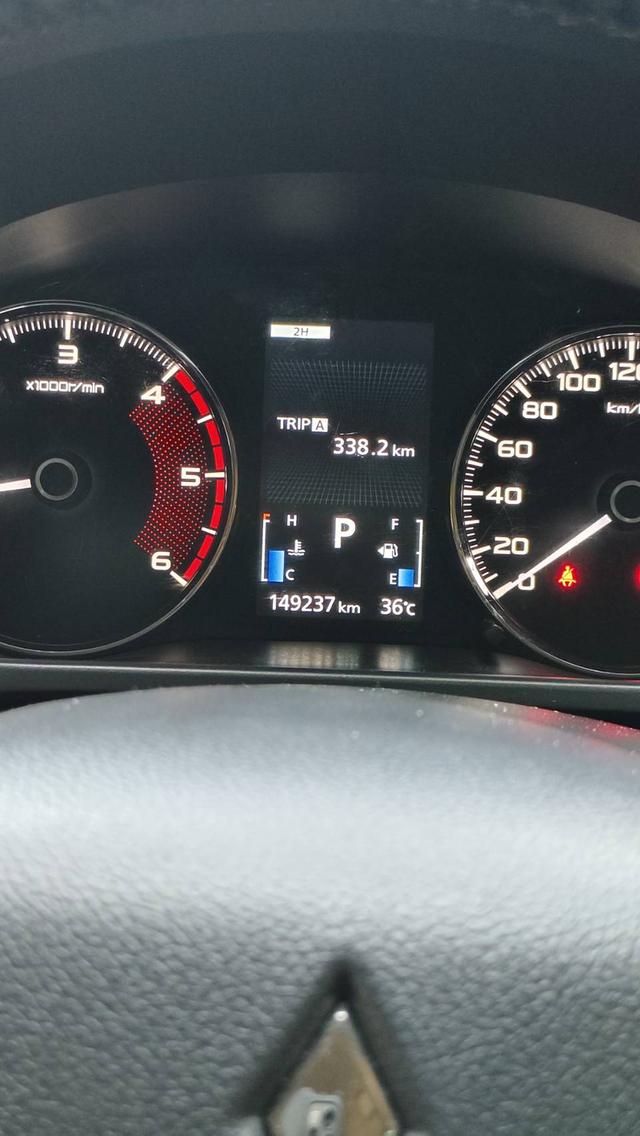 ขายรถบ้านปาเจโร่ 2015 ไมล์ 149K รูปที่ 3