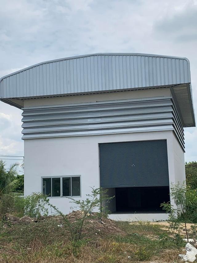 ที่ดินโกดังโรงงานโฮมออฟฟิศพร้อมสร้างติดถนนใหญ่ 1