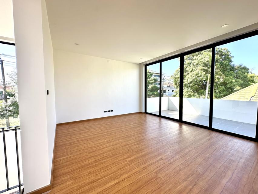 🏠ขายบ้านเดี่ยว 112 ตร.ว หมู่บ้านเทพธานี เฉลิมพระเกียรติ ร.9 💢(บ้านสร้างใหม่ ออกแบบเฉพาะ หรูหรา โดดเด่น)💢 9