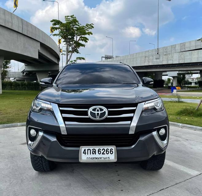 NEW #TOYOTA #FORTUNER 2.4 V 2WD ปี 15 6