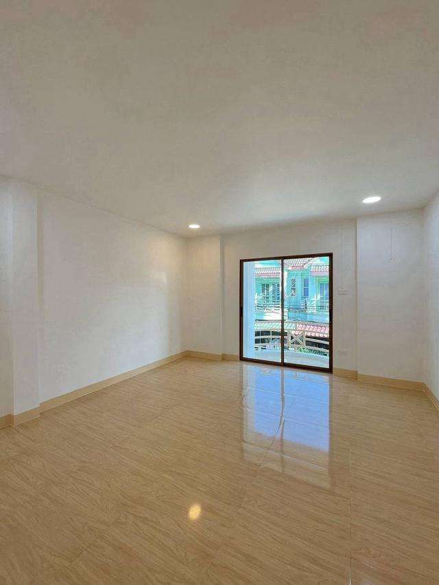 หมู่บ้านร่มโพธิ์ บางบัวทอง ใกล้แยกบางพลูทาวน์เฮาส์ 2 16