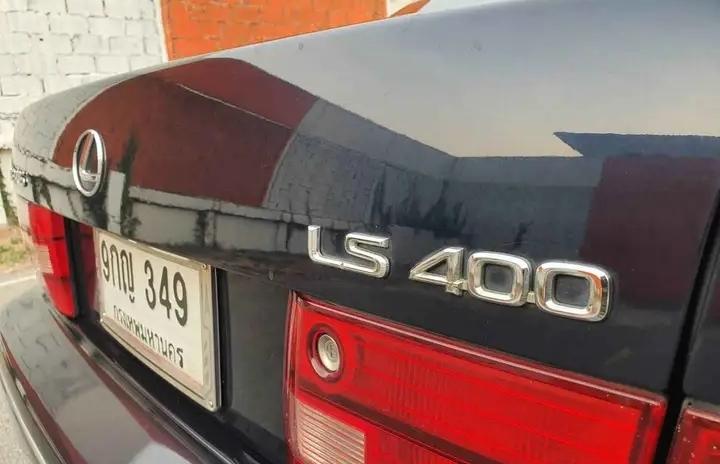 Lexus LS 400 ปี 1995 5